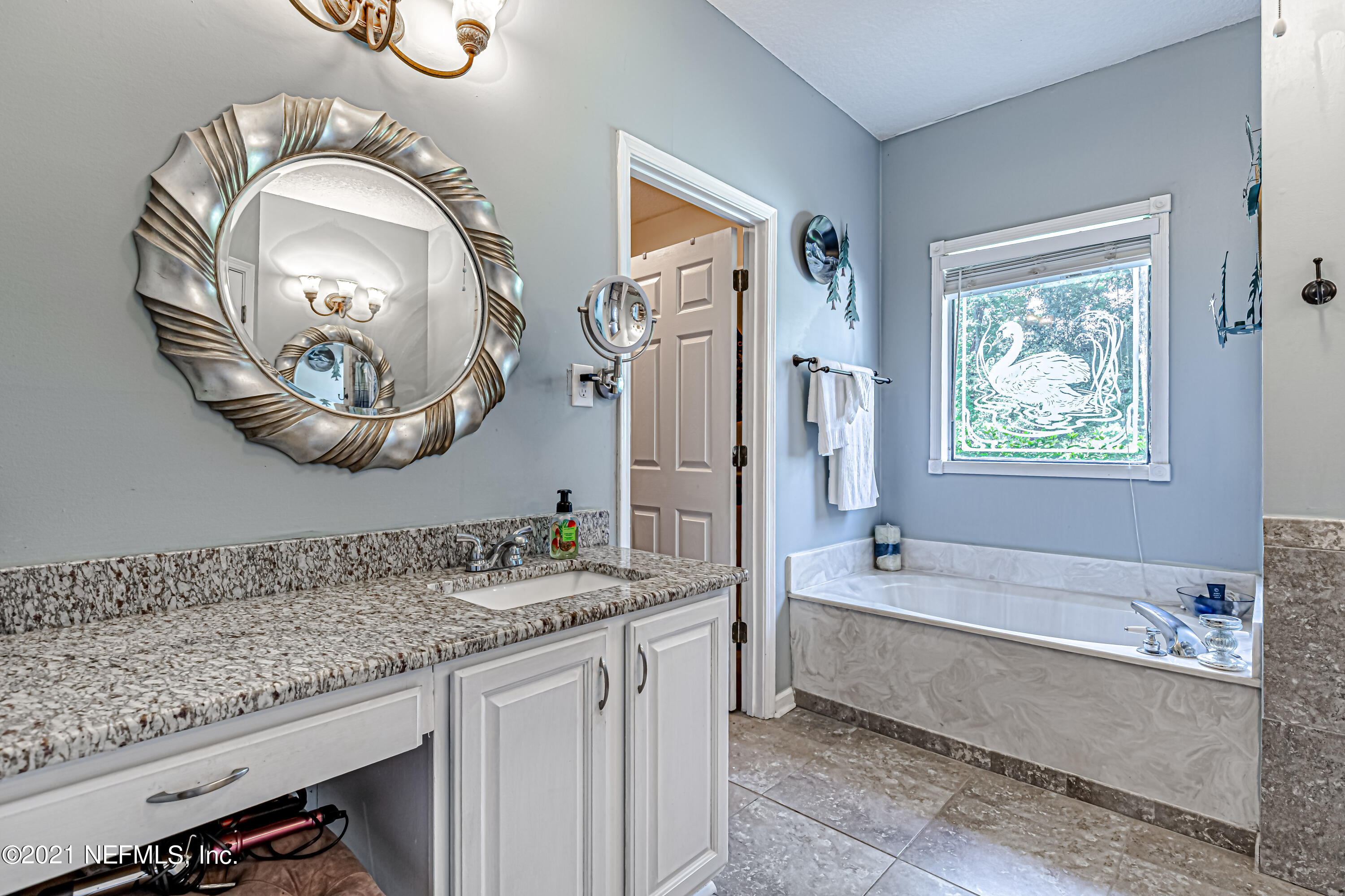 2814 Ravines Road Middleburg, FL 32068 - Photo 22 of 40 27-Master Bathroom