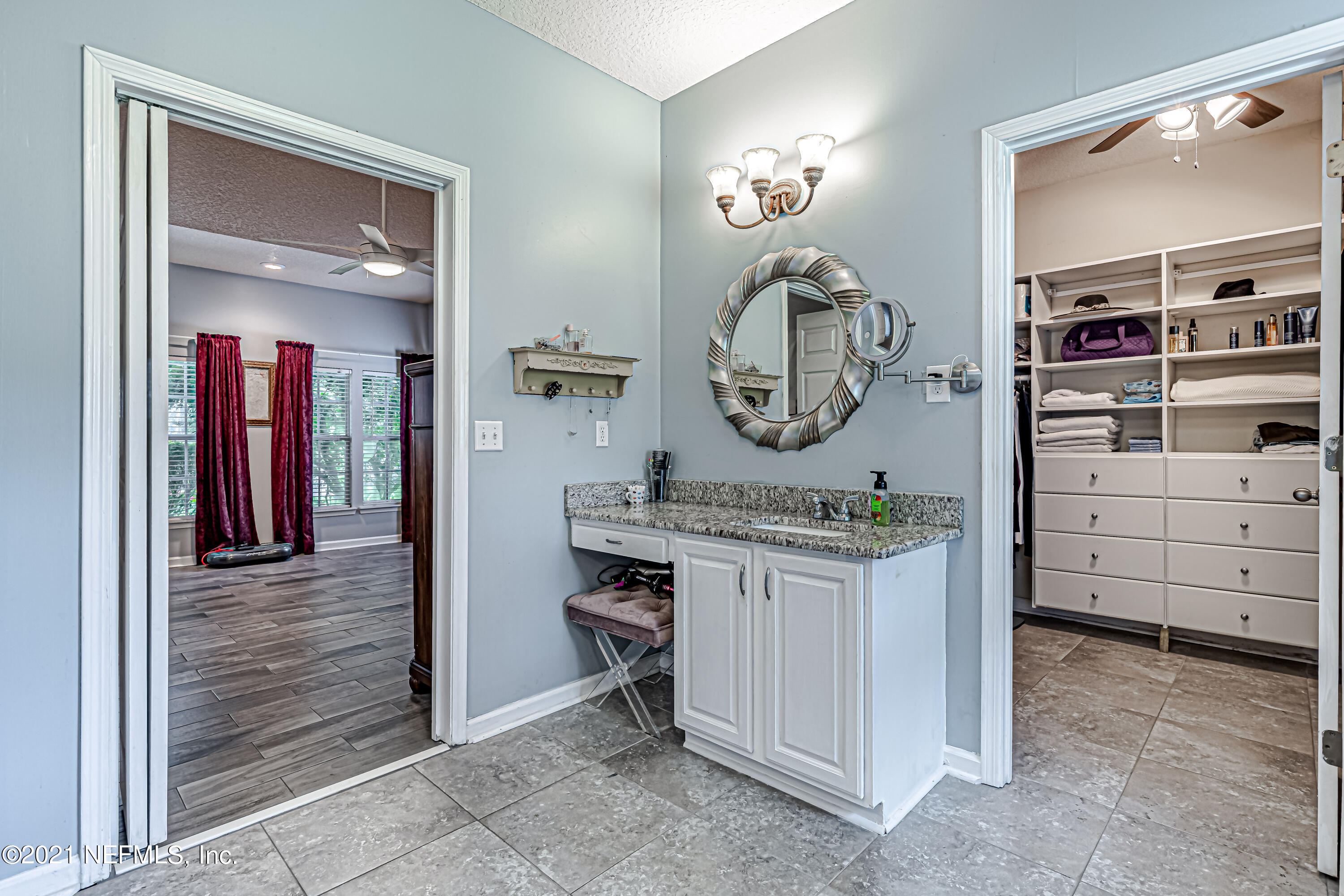 2814 Ravines Road Middleburg, FL 32068 - Photo 24 of 40 29-Master Bathroom and Walk In Closet