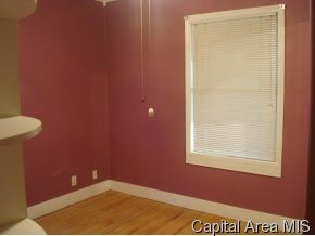 543 Wood Springfield, IL 62702 - Photo 5 of 10