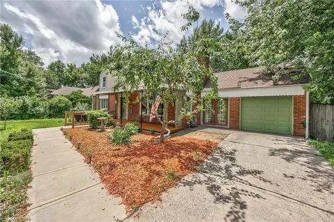 $318,000 | 7022 Marty Street, Overland Park, KS 66204
