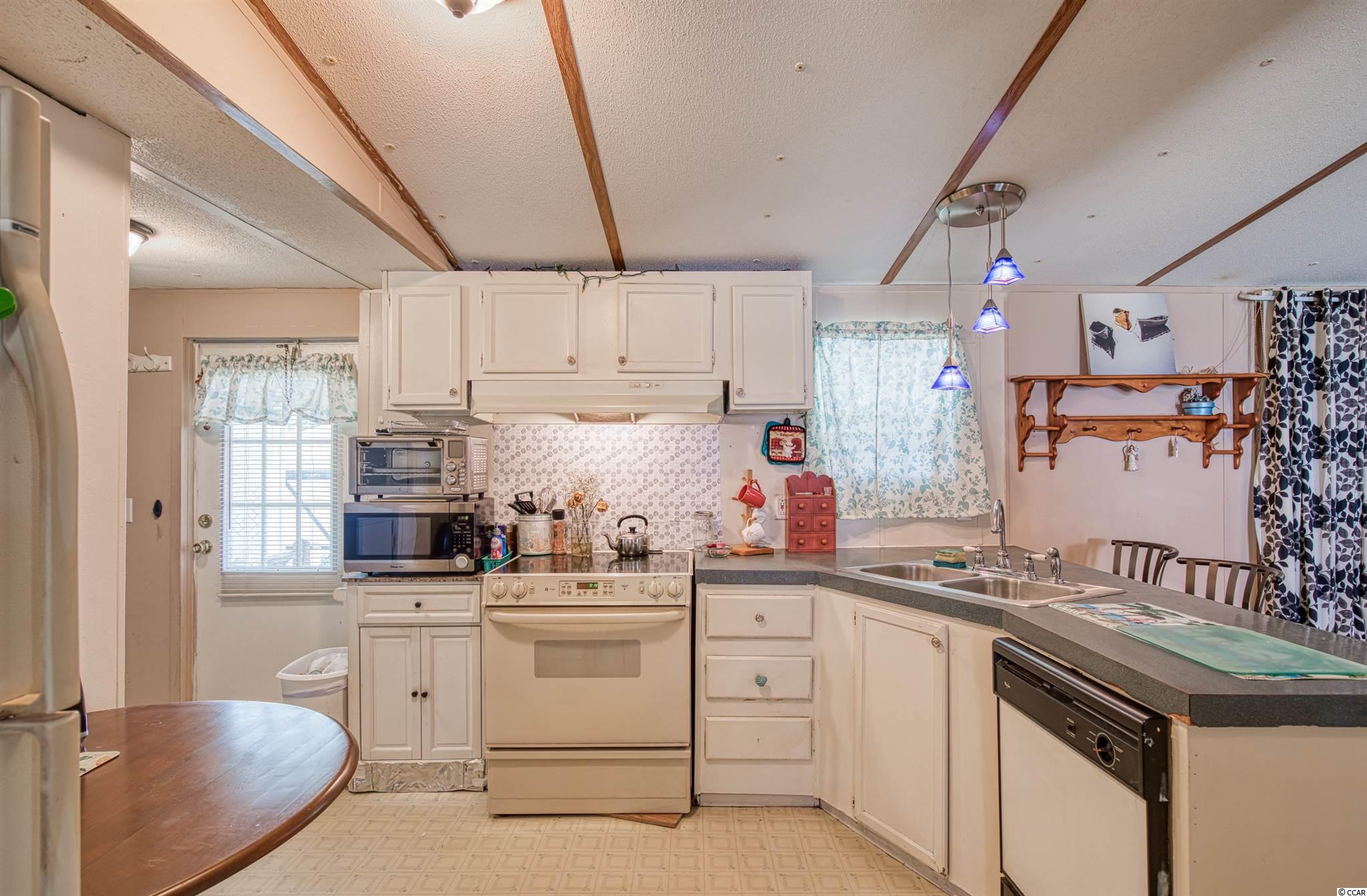 157 Queens Road Little River, SC 29566 - Photo 12 of 31 Gallery Image 12