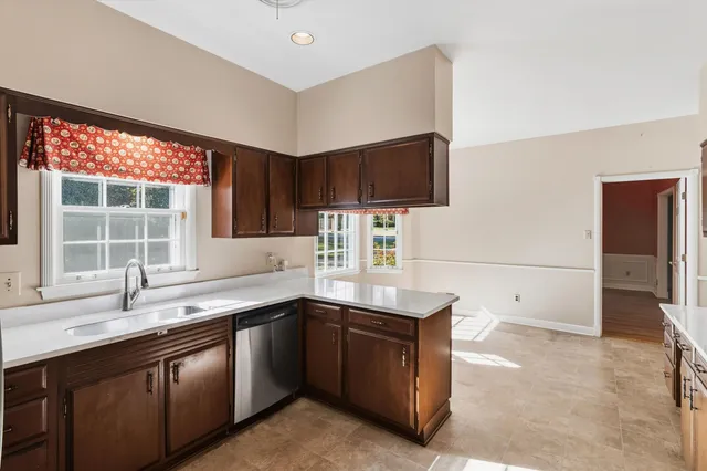 $499,000 | 2050 Kirby Road, Memphis, TN 38119