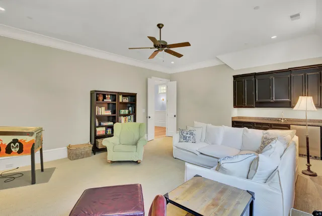 $4,075,000 | 290 Delahow Street, Charleston, SC 29492