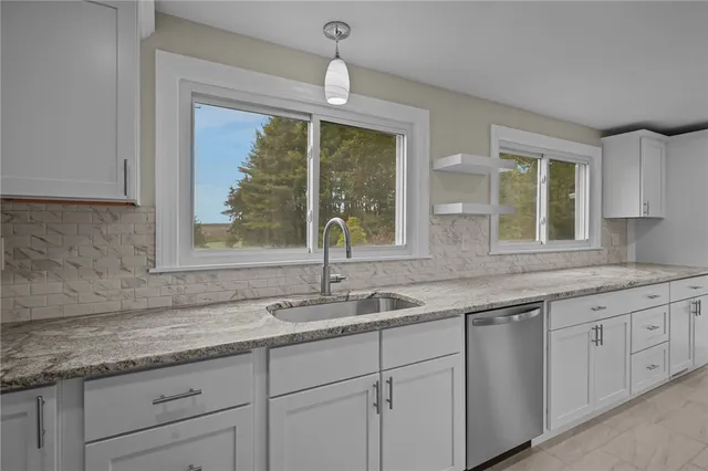 $500,000 | 282 Seven Mile Road, Scituate, RI 02831