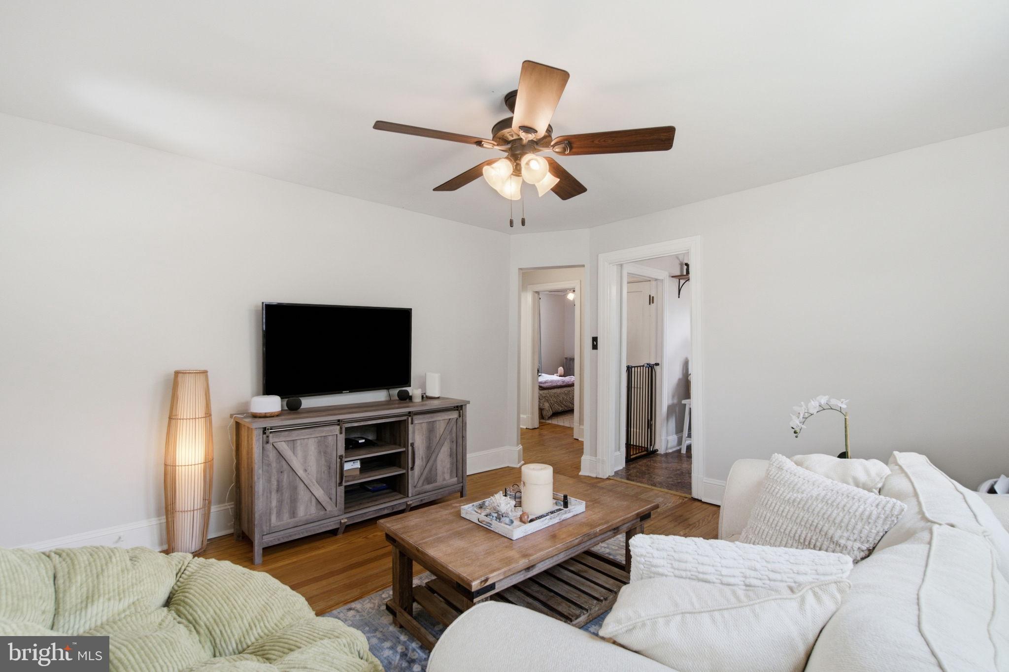 552 East Church Street Frederick, MD 21701 - Photo 3 of 21