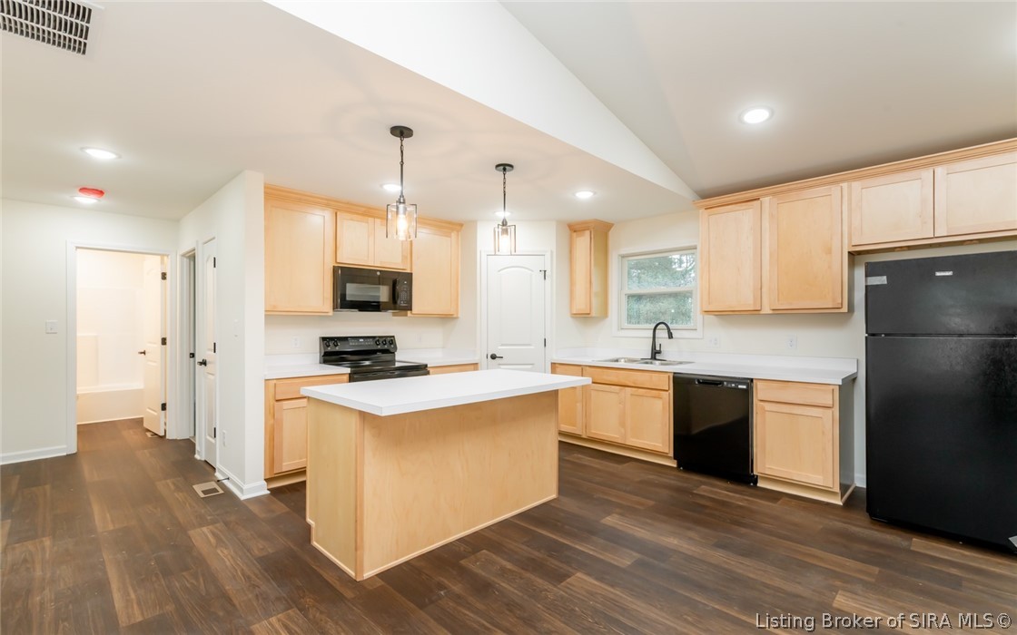 118 Hunter Trace Salem, IN 47167 - Photo 11 of 32