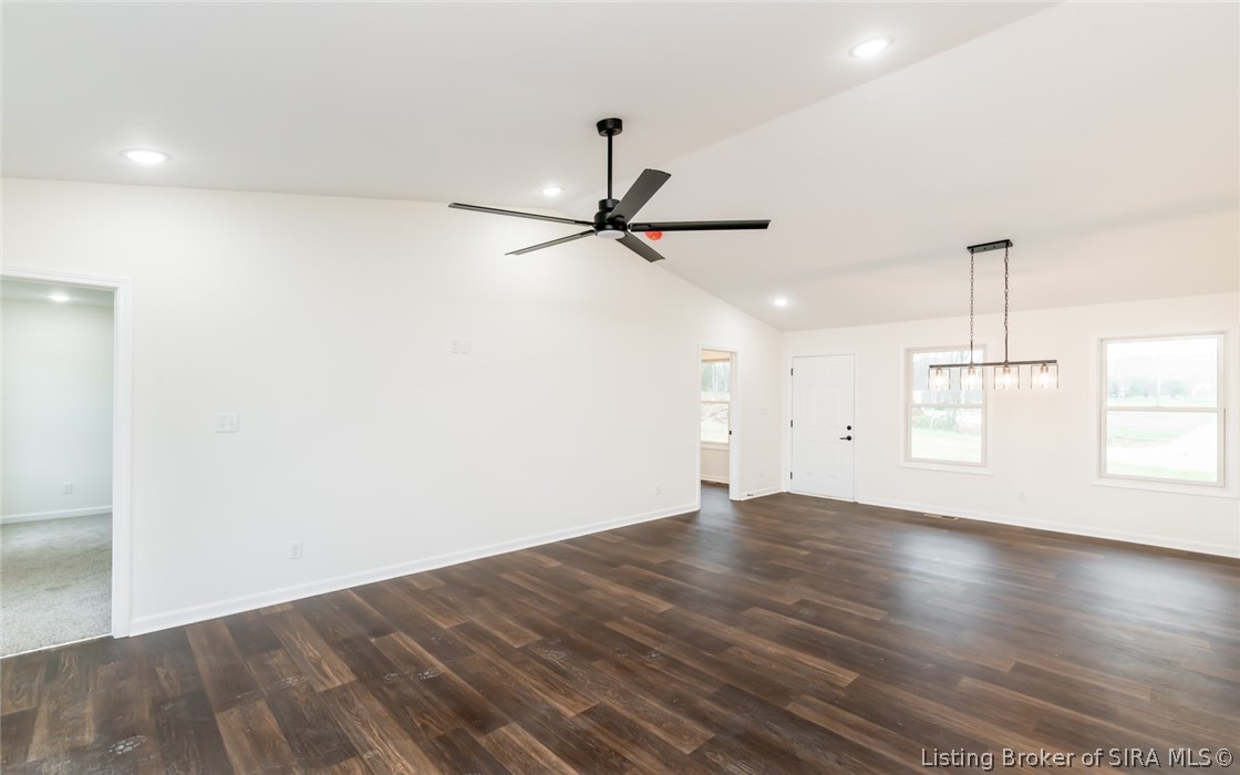 118 Hunter Trace Salem, IN 47167 - Photo 8 of 32