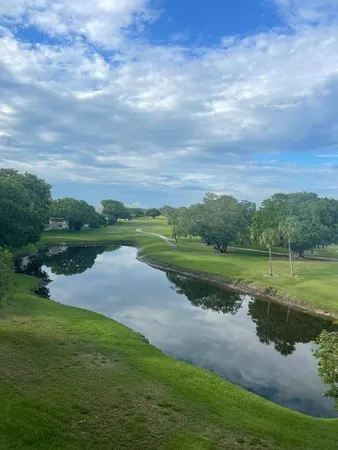 $1,600 | 1020 Country Club Drive, Unit 406, Margate, FL 33063