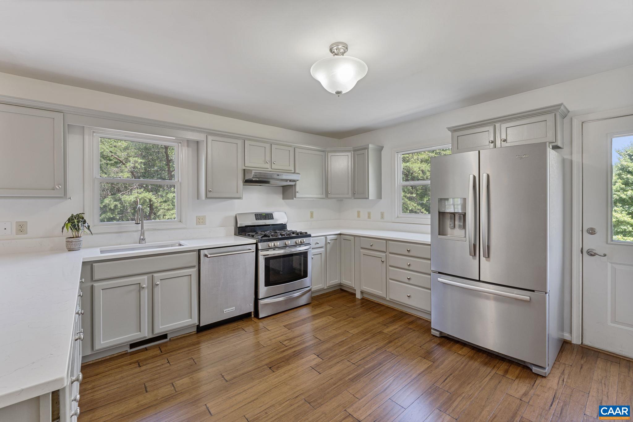 2517 Eastham Road Charlottesville, VA 22911 - Photo 5 of 47 Gallery Image 5