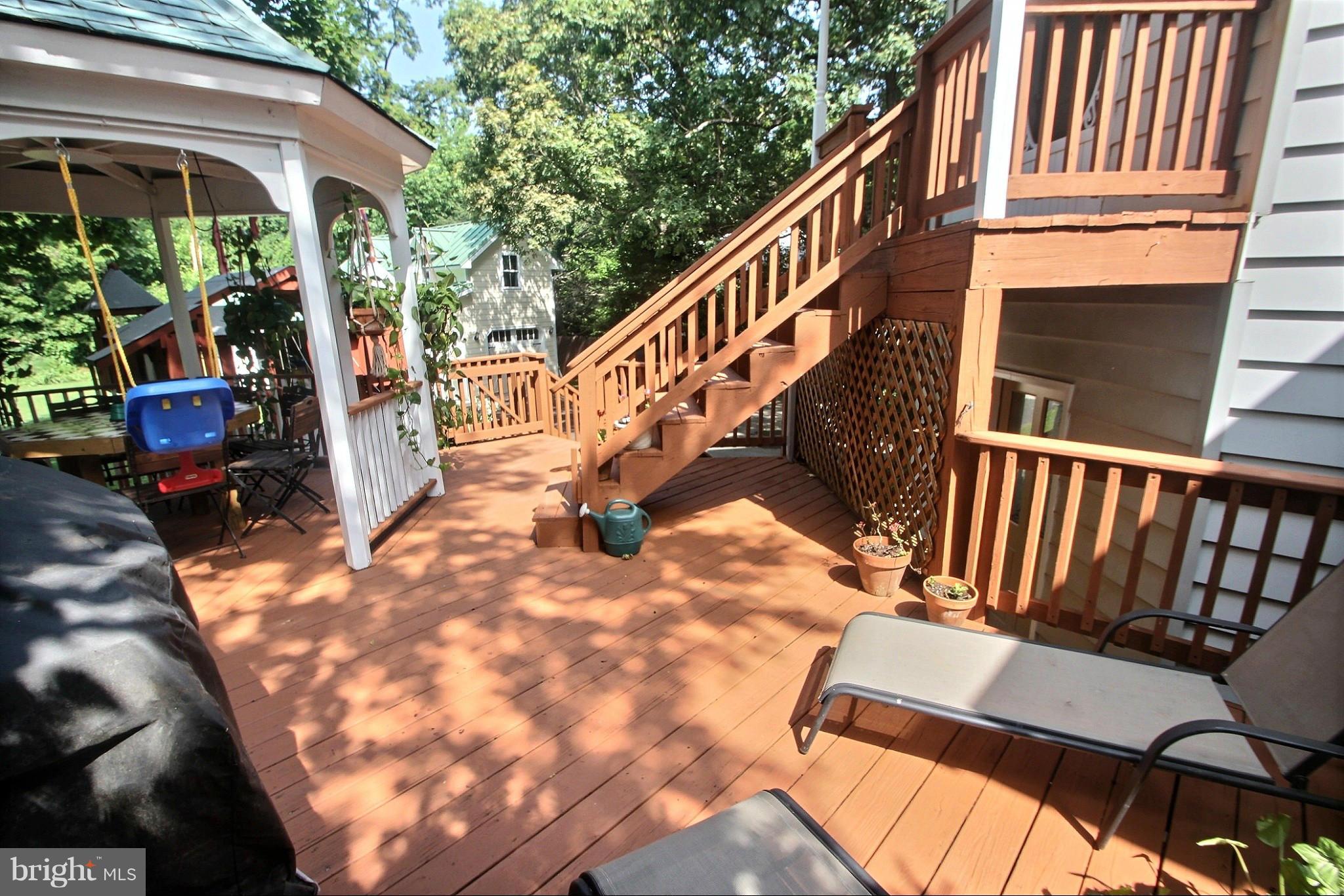 21404 Laytonsville Road Gaithersburg, MD 20882 - Photo 17 of 30 a view of balcony with furniture