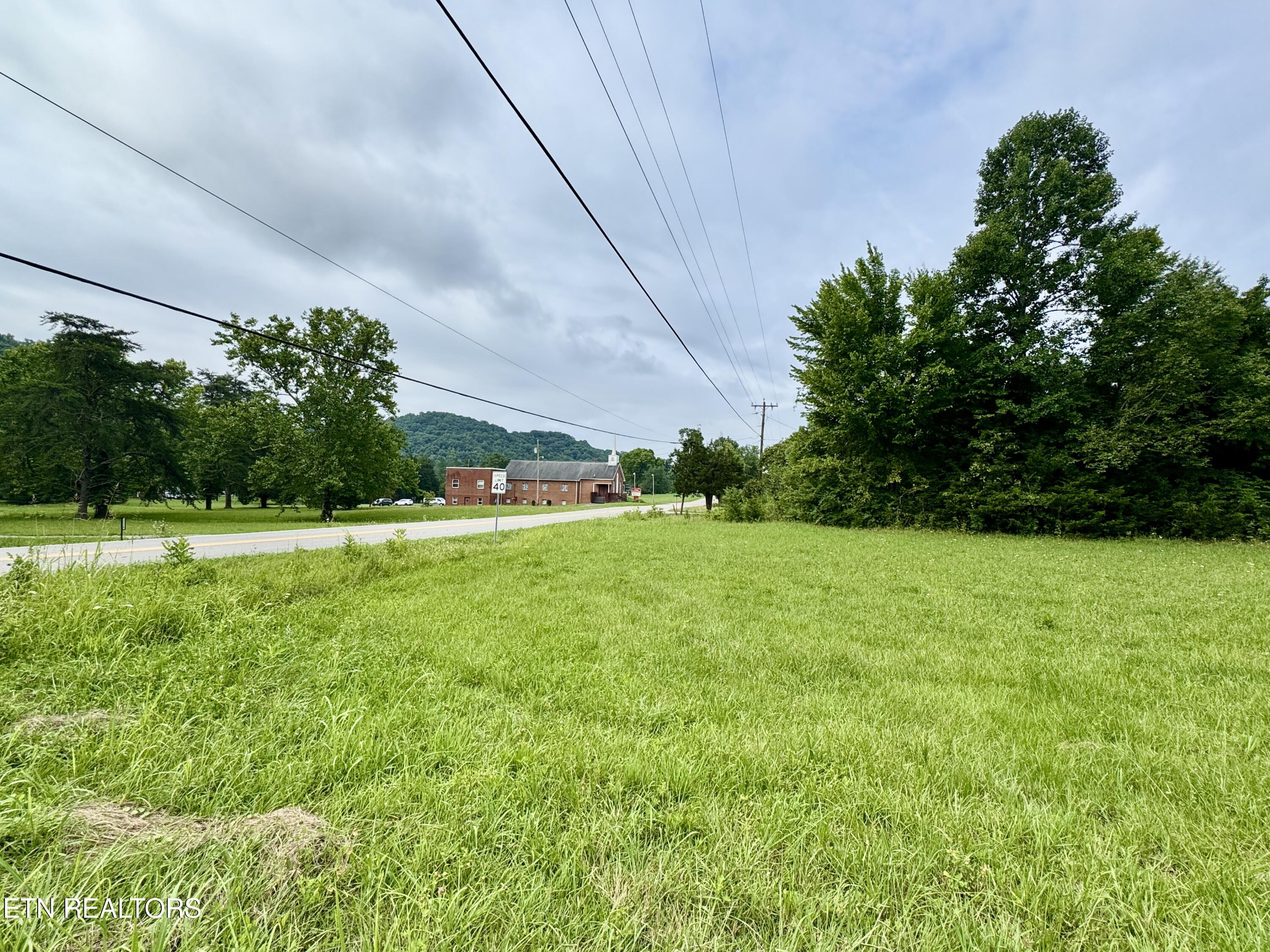 1717 West Raccoon Valley Drive Heiskell, TN 37754 - Photo 11 of 44 1-11