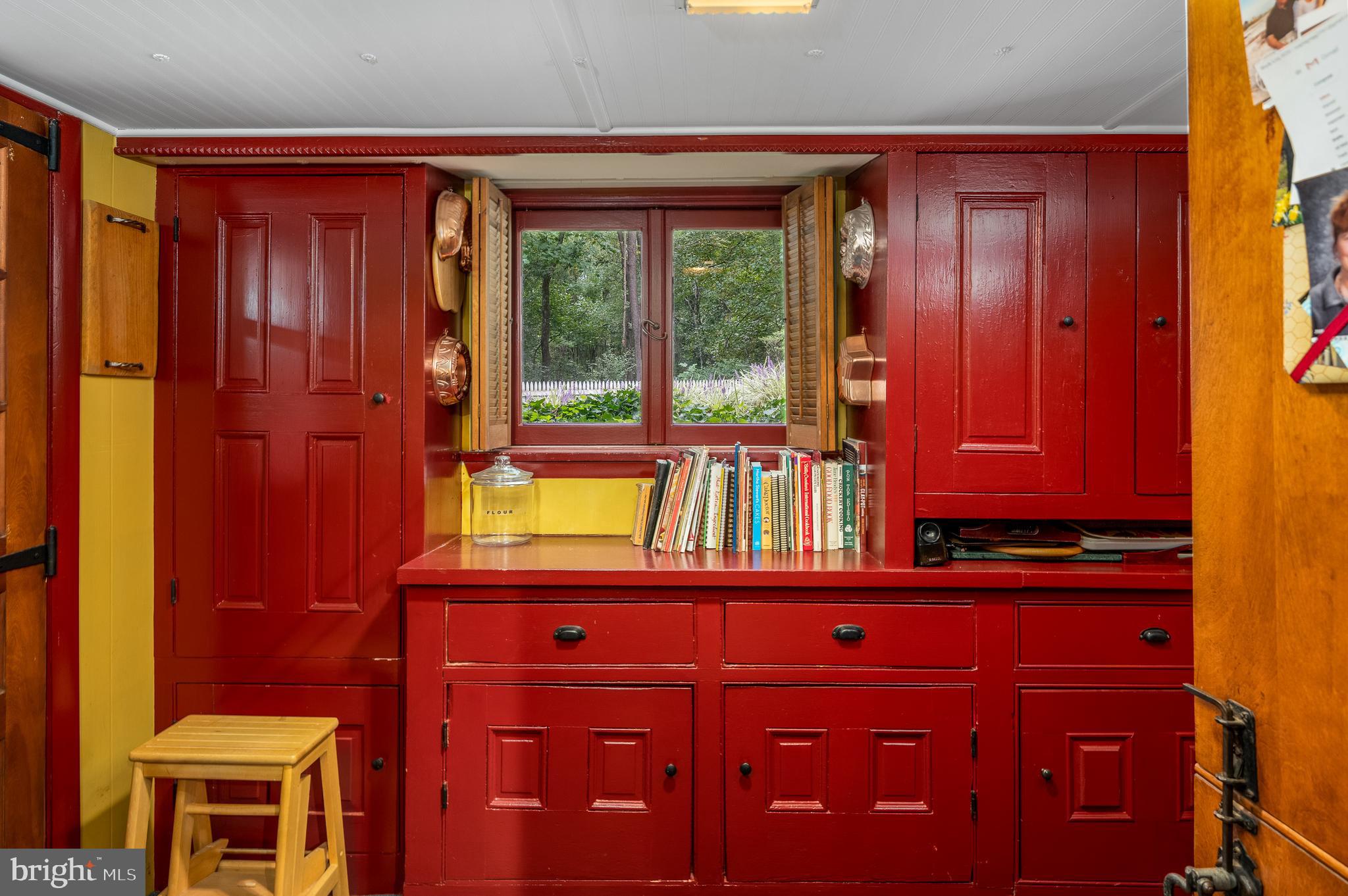 960 Sugars Bridge Road West Chester, PA 19380 - Photo 41 of 54 Butler's Pantry with powder room
