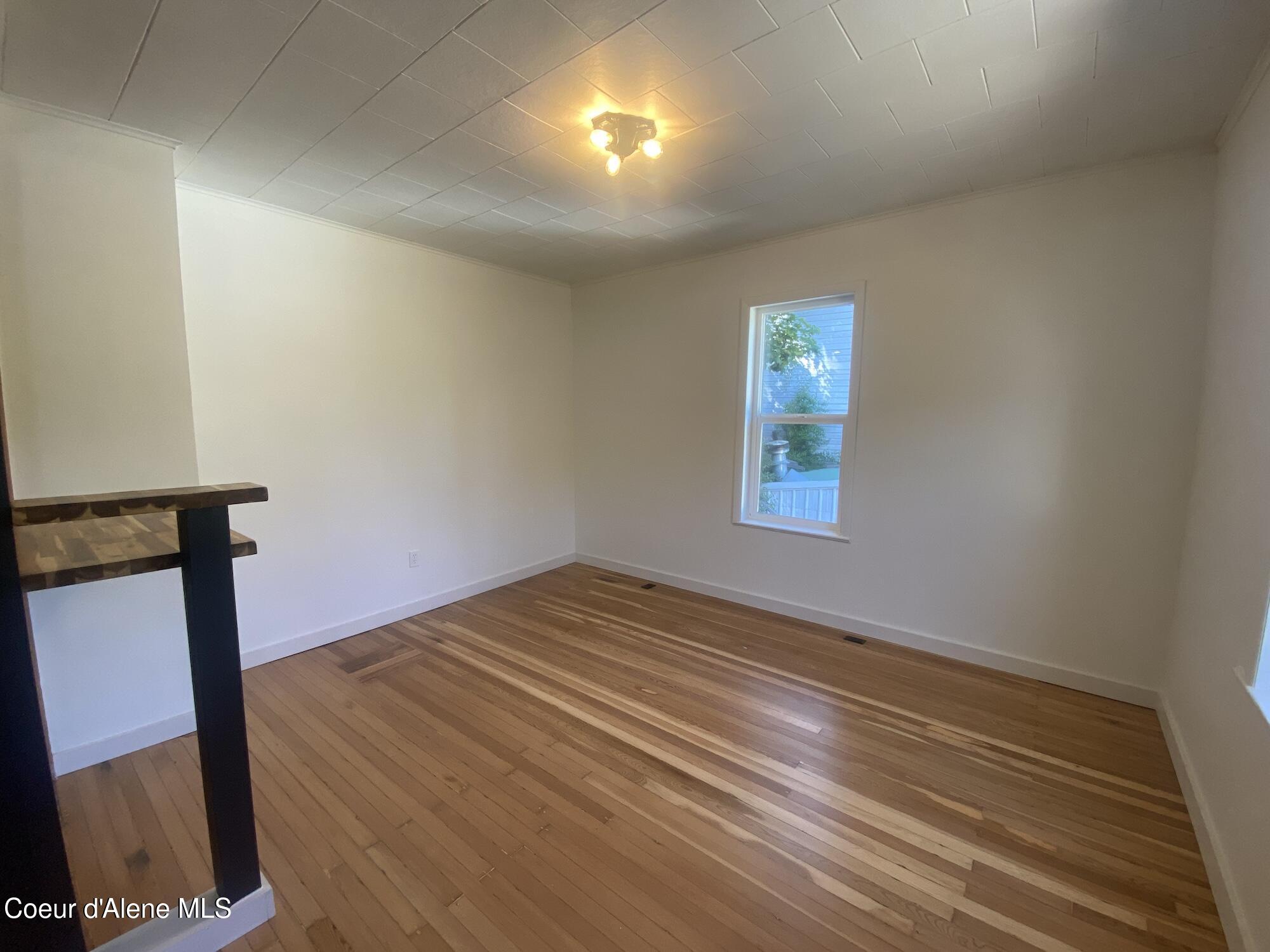 118 Faye Street Mullan, ID 83846 - Photo 4 of 37 LR1