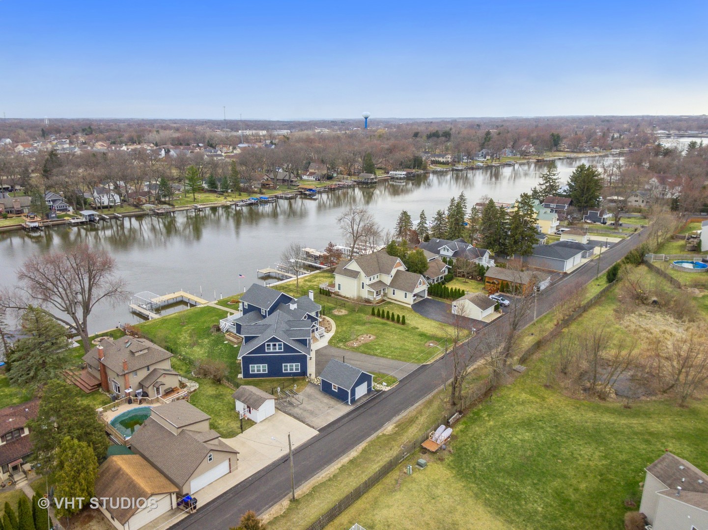 2621 Arbor Drive McHenry, IL 60050 - Photo 28 of 36 a view of a lake with a mountain