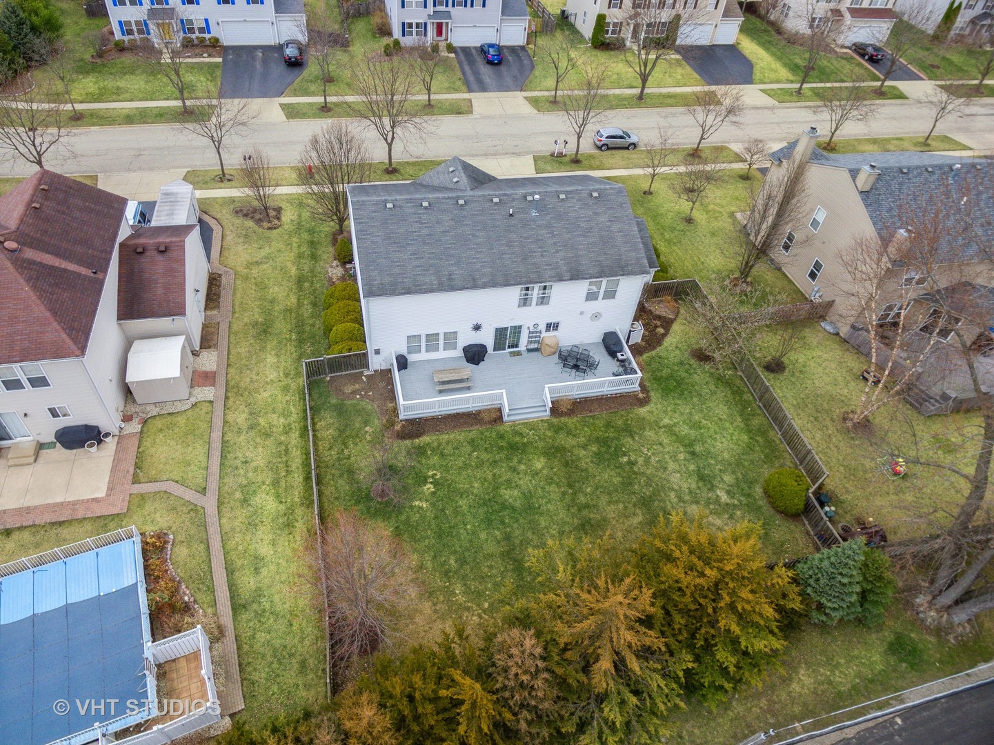2621 Arbor Drive McHenry, IL 60050 - Photo 34 of 36 an aerial view of a house with a yard