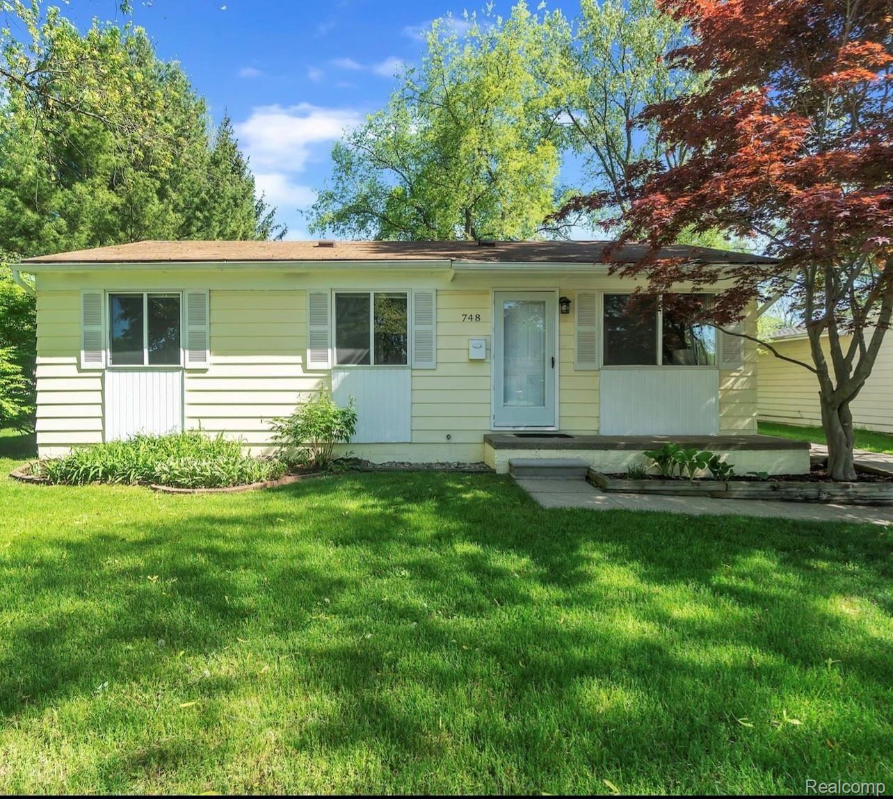 748 Glenwyth Road Brighton, MI 48116 - Photo 1 of 32 Welcome Home!
