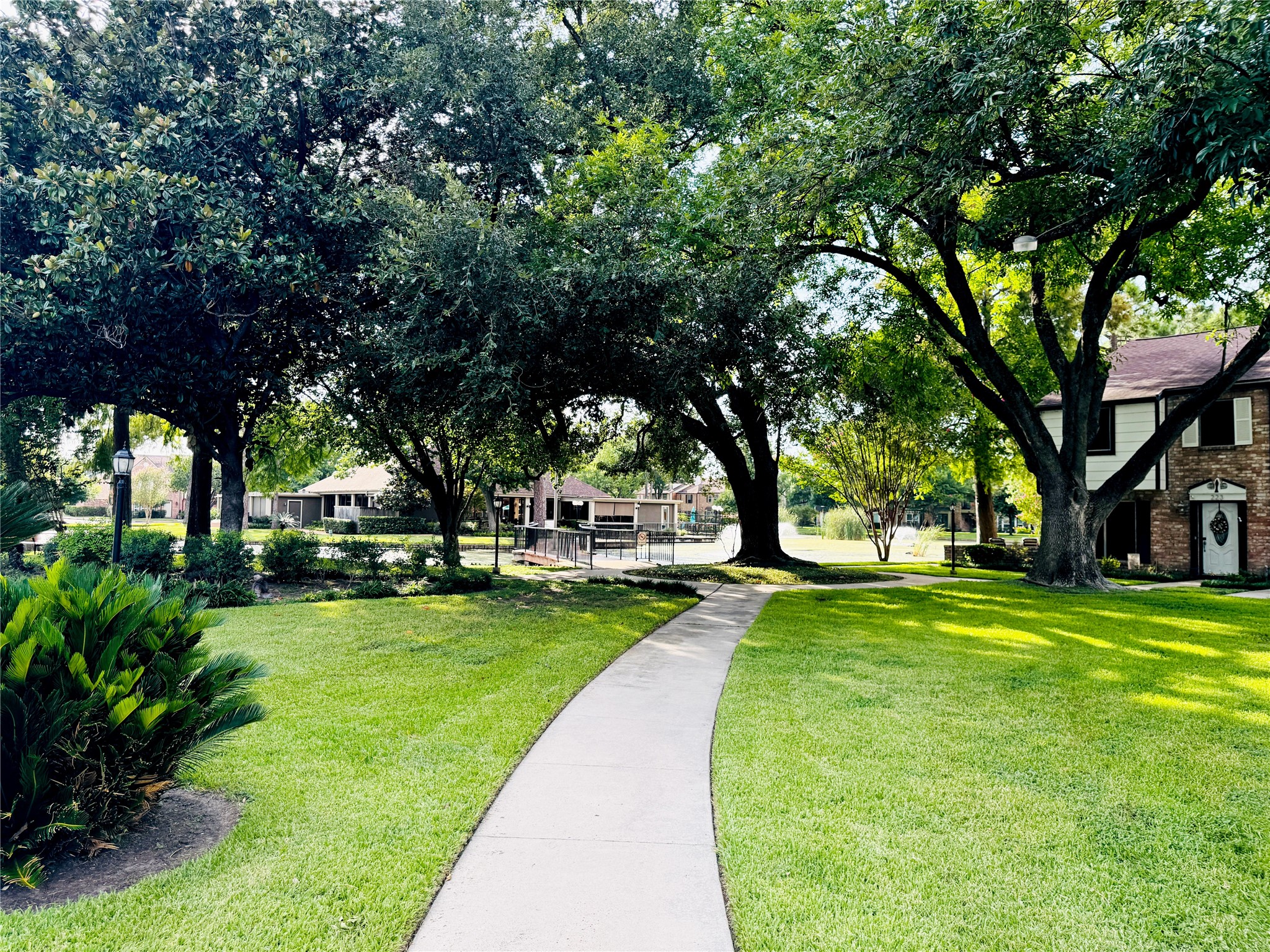 5800 Lumberdale Road, Unit 90 Houston, TX 77092 - Photo 37 of 39 Forrest Lake features lush grounds with beautiful trees.