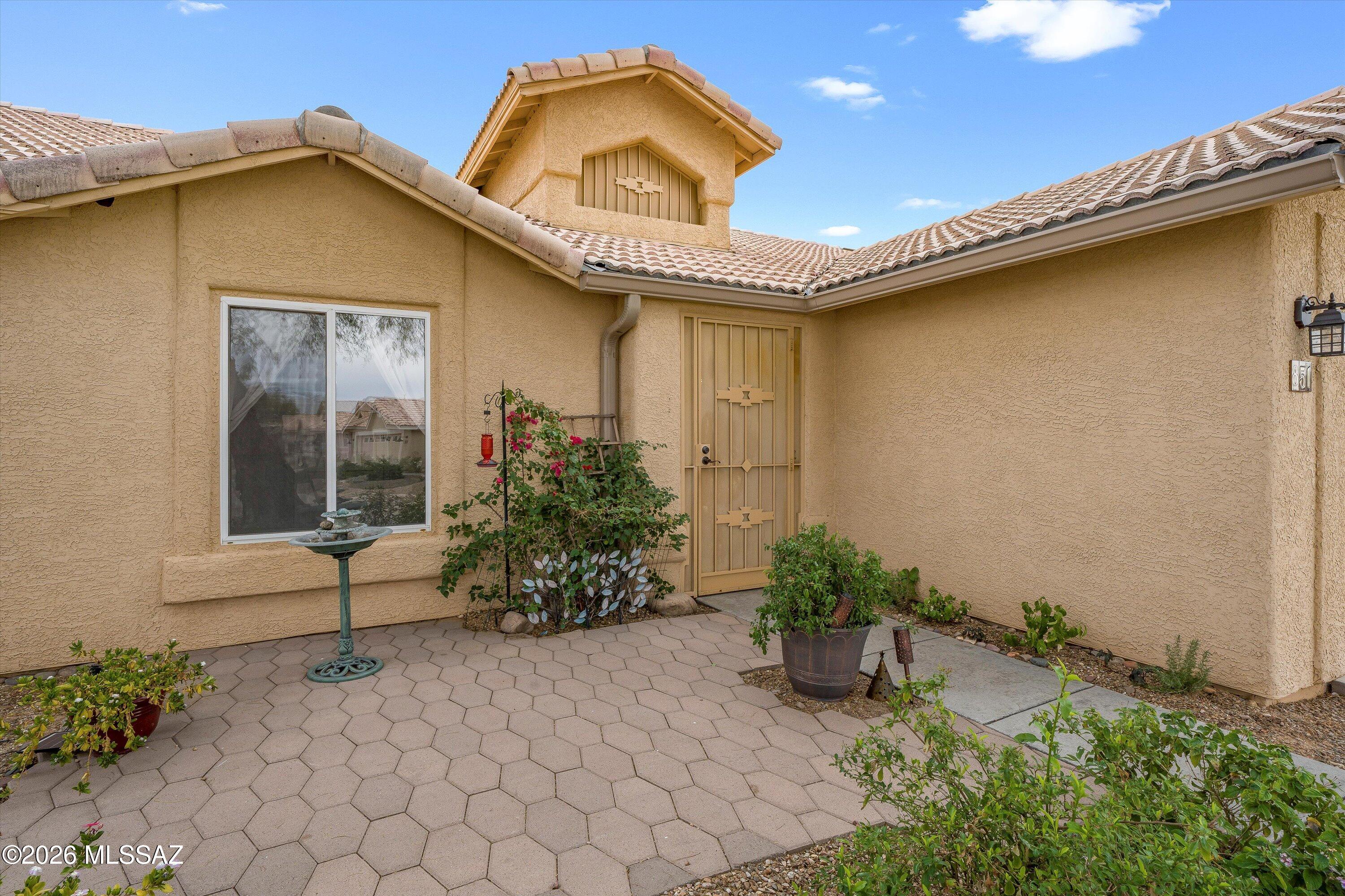 851 South Smokey Mountains Road Tucson, AZ 85748 - Photo 2 of 47