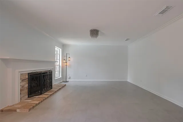 $3,795 | 3 Sandpebble Drive, The Woodlands, TX 77381