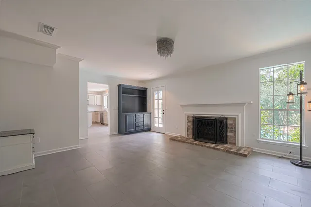 $3,795 | 3 Sandpebble Drive, The Woodlands, TX 77381