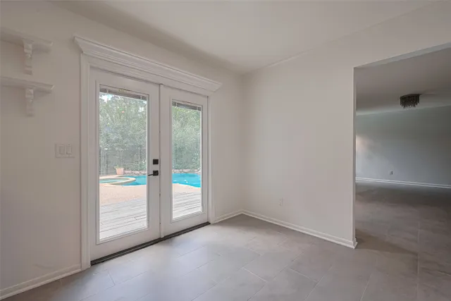 $3,795 | 3 Sandpebble Drive, The Woodlands, TX 77381