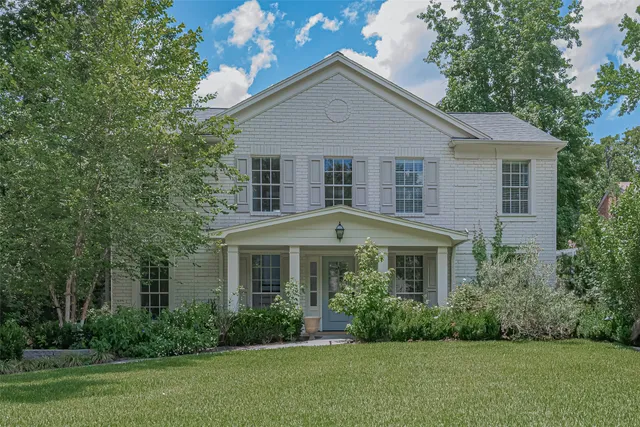 $3,795 | 3 Sandpebble Drive, The Woodlands, TX 77381