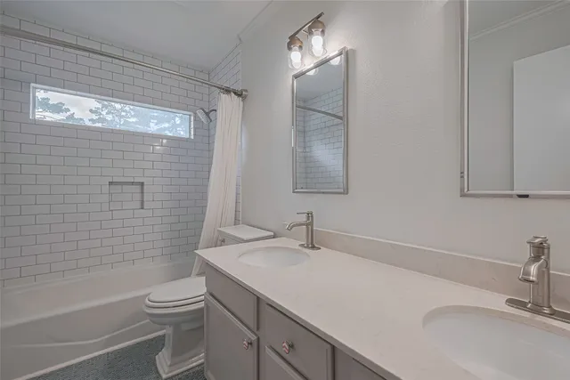 $3,795 | 3 Sandpebble Drive, The Woodlands, TX 77381