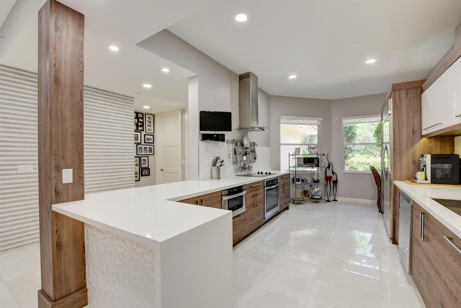 2584 Coco Plum Boulevard, Unit 104 Boca Raton, FL 33496 - Photo 10 of 41 EBF_0646And4more