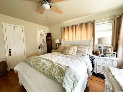 $569,000 | 768 Hickory Street, Lindenhurst, NY 11757