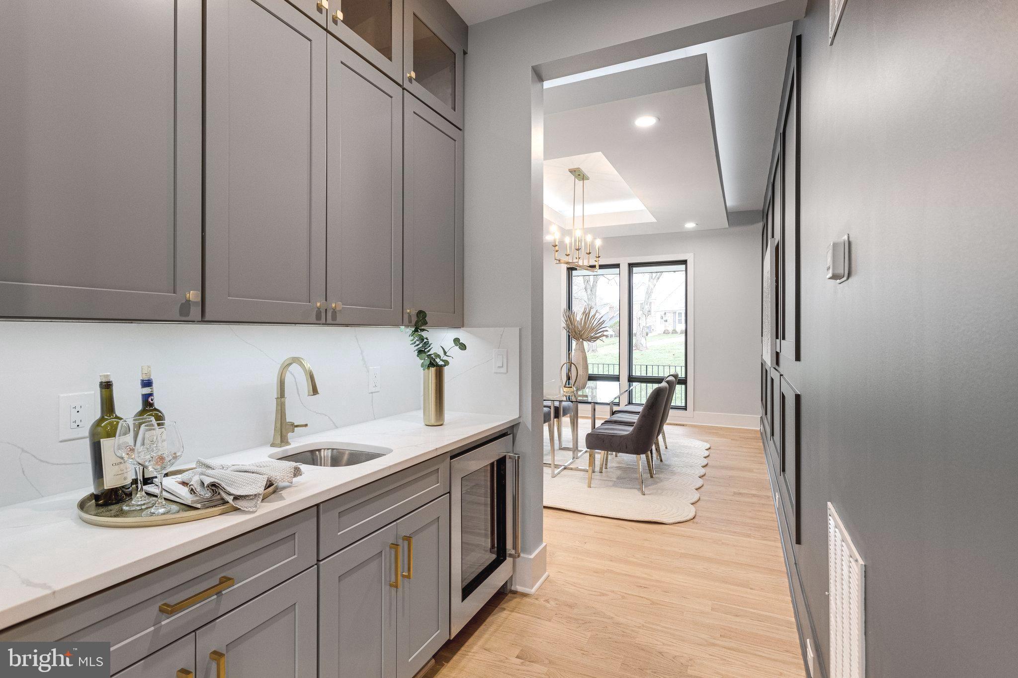 1952 Foxhall Road McLean, VA 22101 - Photo 19 of 99 Butler's Pantry