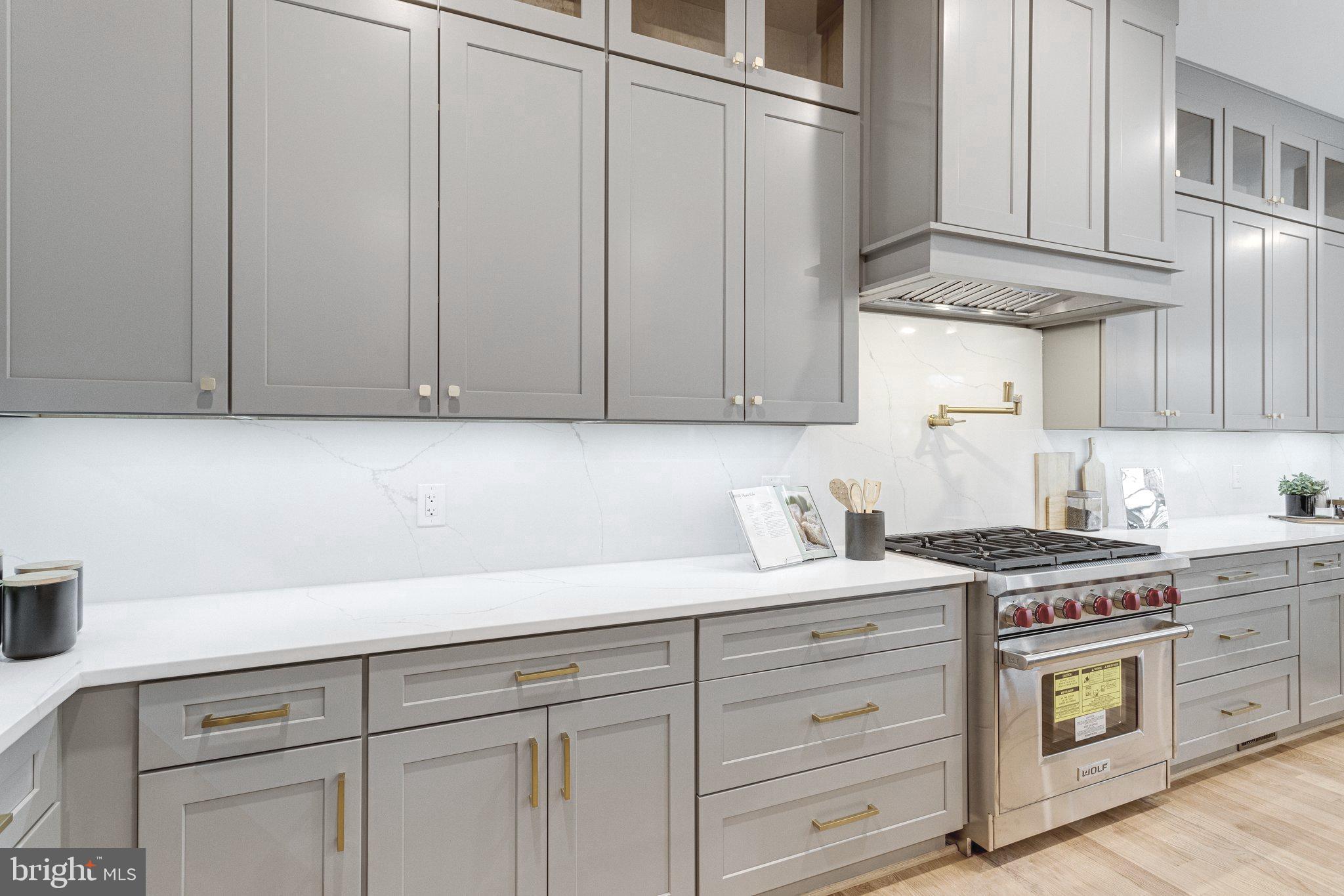 1952 Foxhall Road McLean, VA 22101 - Photo 23 of 99 Sub-zero and Wolf stainless steel appliance