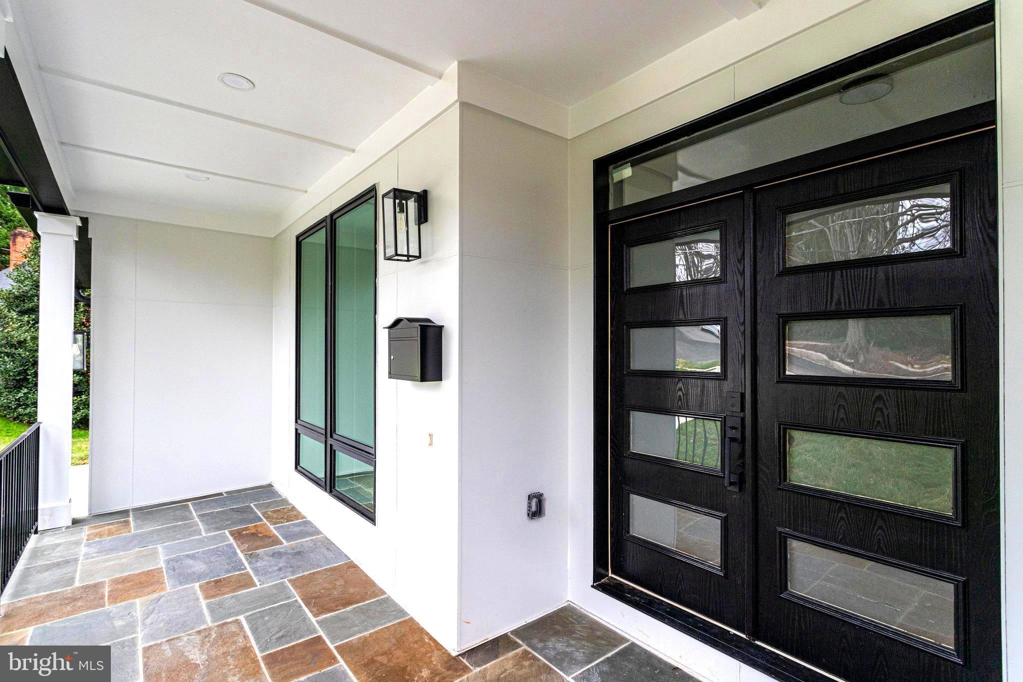 1952 Foxhall Road McLean, VA 22101 - Photo 4 of 99 Front patio