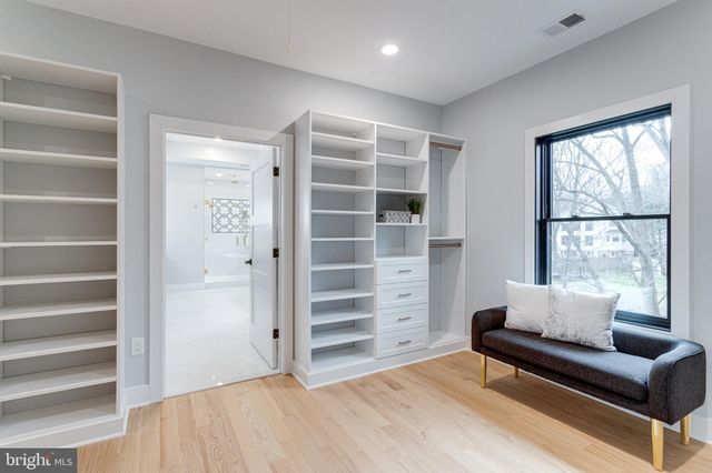 $2,675,000 | 1952 Foxhall Road, McLean, VA 22101