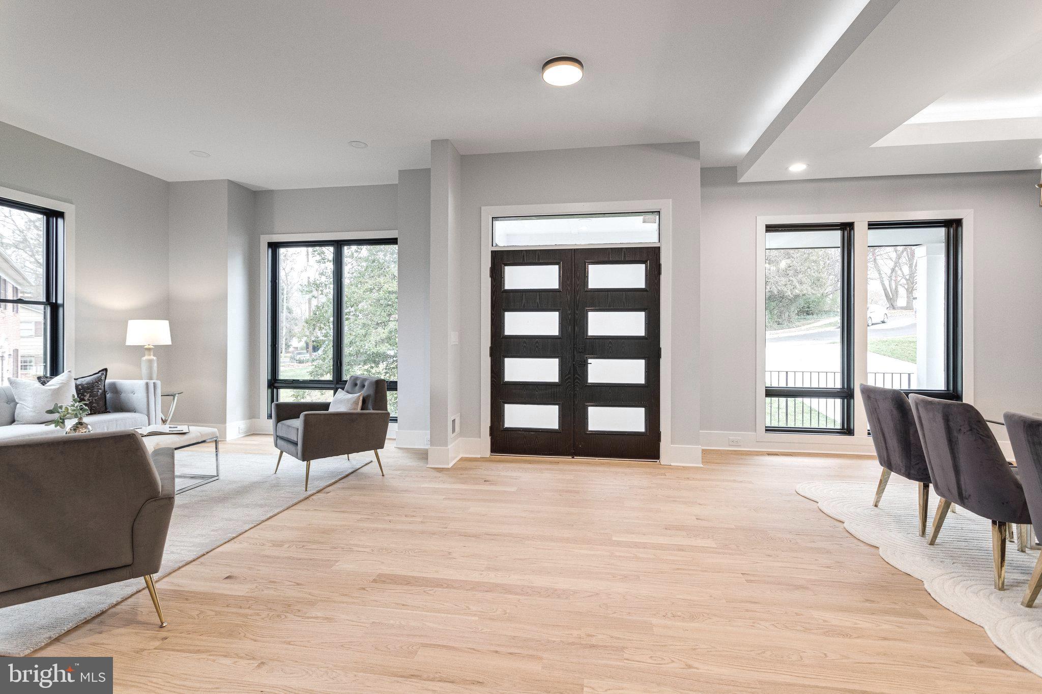 1952 Foxhall Road McLean, VA 22101 - Photo 6 of 99 10 feet ceiling at main level