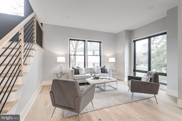 $2,675,000 | 1952 Foxhall Road, McLean, VA 22101