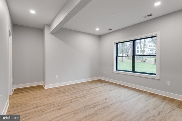 $2,675,000 | 1952 Foxhall Road, McLean, VA 22101