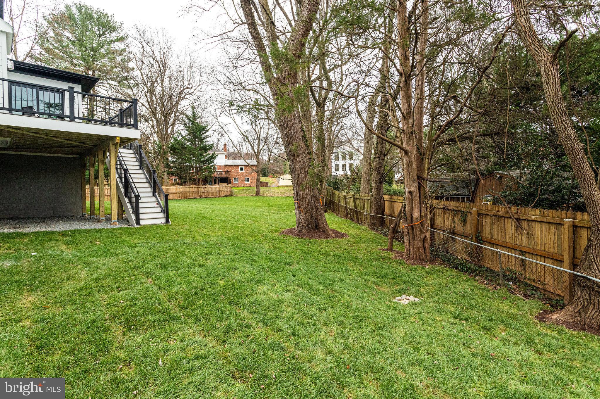 1952 Foxhall Road McLean, VA 22101 - Photo 96 of 99 Fenced Backyard