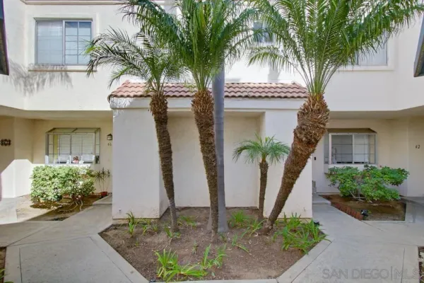 $448,900 | 12092 Calle De Leon, Unit 45, El Cajon, CA 92019