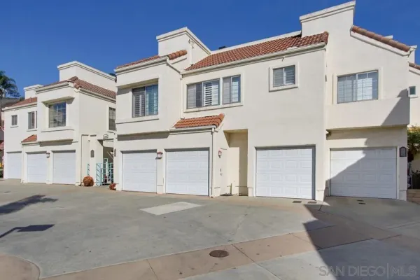 $448,900 | 12092 Calle De Leon, Unit 45, El Cajon, CA 92019