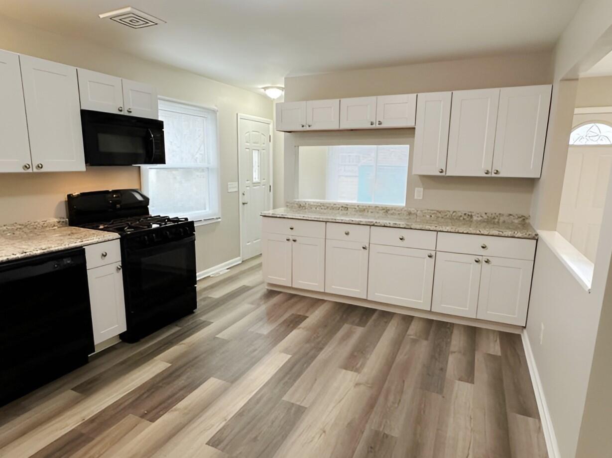 6431 235th Avenue Paddock Lake, WI 53168 - Photo 6 of 23 Kitchen 2