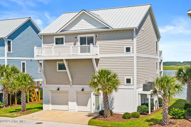 $2,150,000 | 916 Bumblebee Lane, Topsail Beach, NC 28445