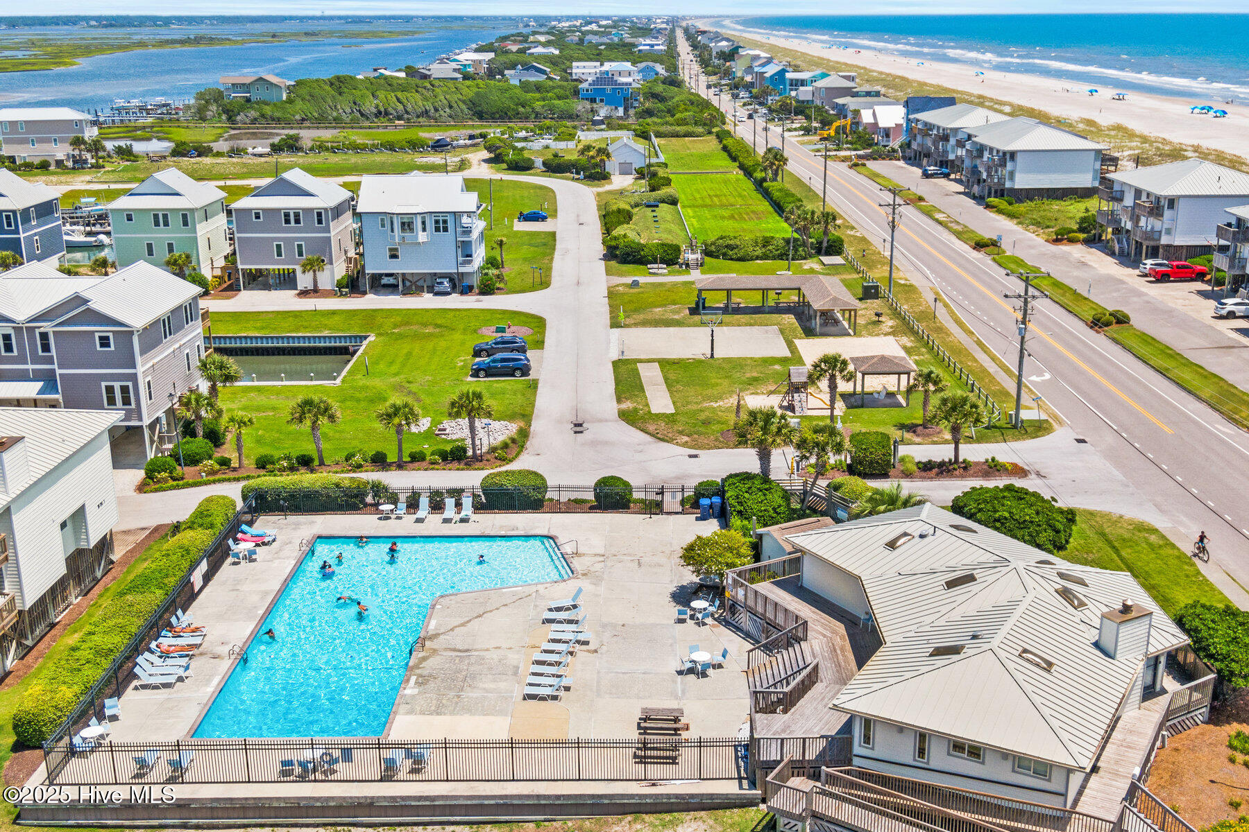 916 Bumblebee Lane Topsail Beach, NC 28445 - Photo 49 of 72 073_916_bumble_bee_lane-73_817