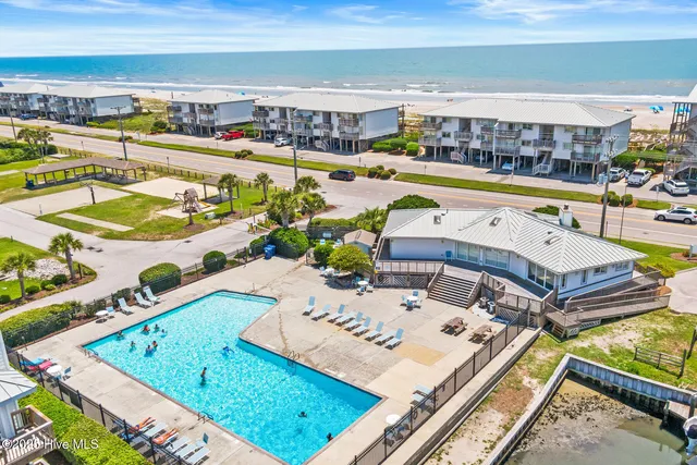 $2,150,000 | 916 Bumblebee Lane, Topsail Beach, NC 28445