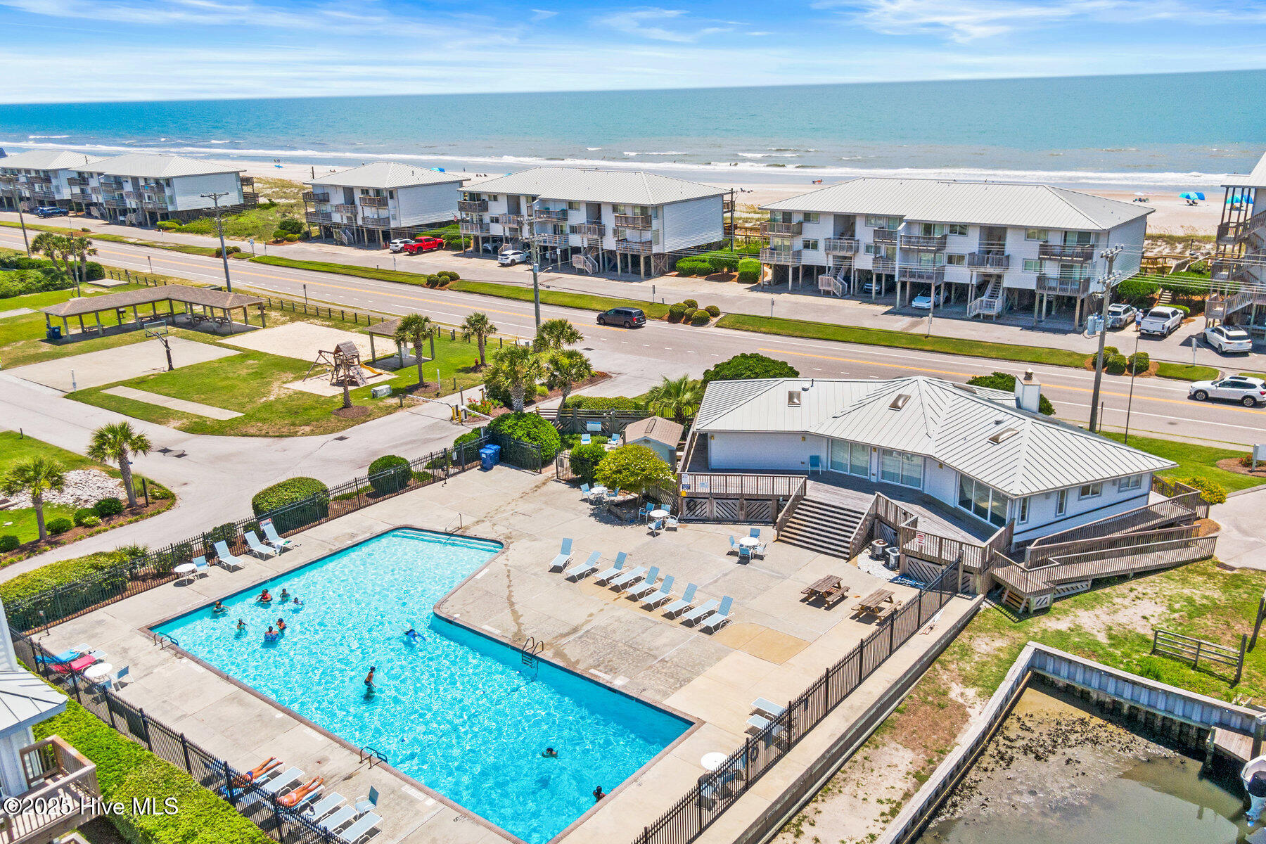 916 Bumblebee Lane Topsail Beach, NC 28445 - Photo 50 of 72 074_916_bumble_bee_lane-74_938