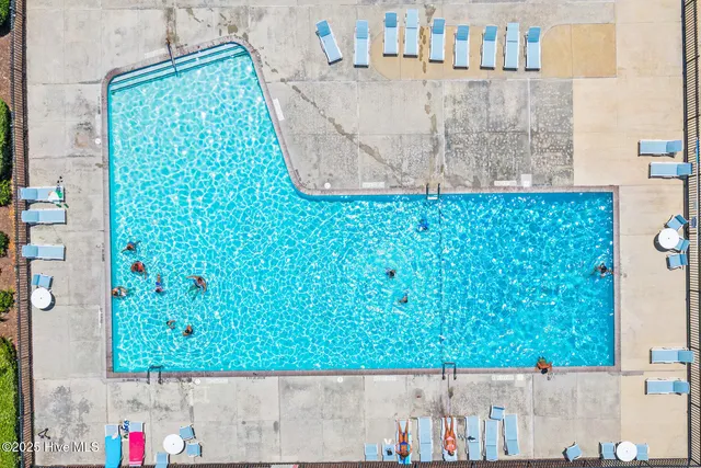 $2,150,000 | 916 Bumblebee Lane, Topsail Beach, NC 28445