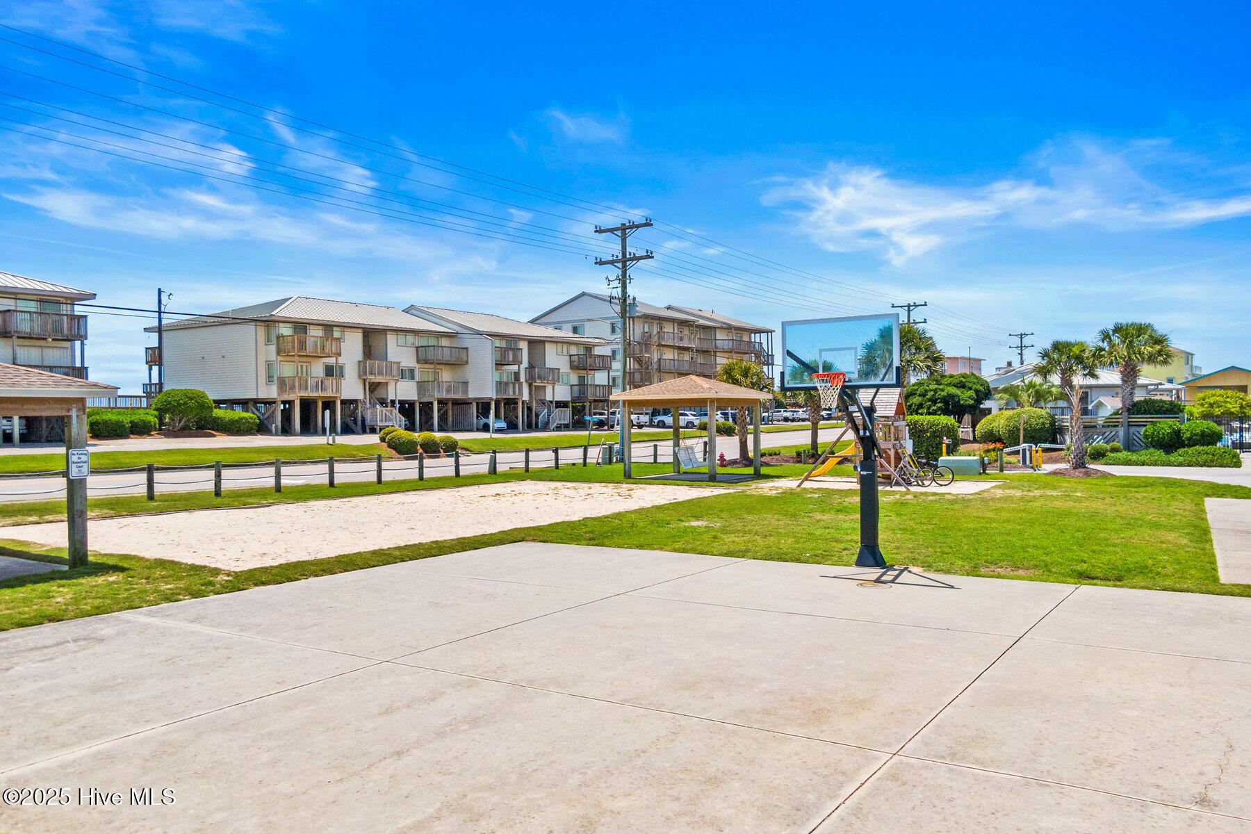 916 Bumblebee Lane Topsail Beach, NC 28445 - Photo 71 of 72 071_916_bumble_bee_lane-71_60