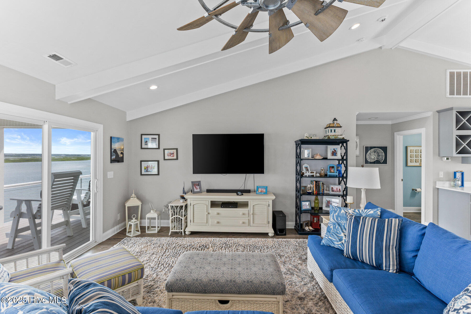 916 Bumblebee Lane Topsail Beach, NC 28445 - Photo 9 of 72 006_916_bumble_bee_lane-06_228