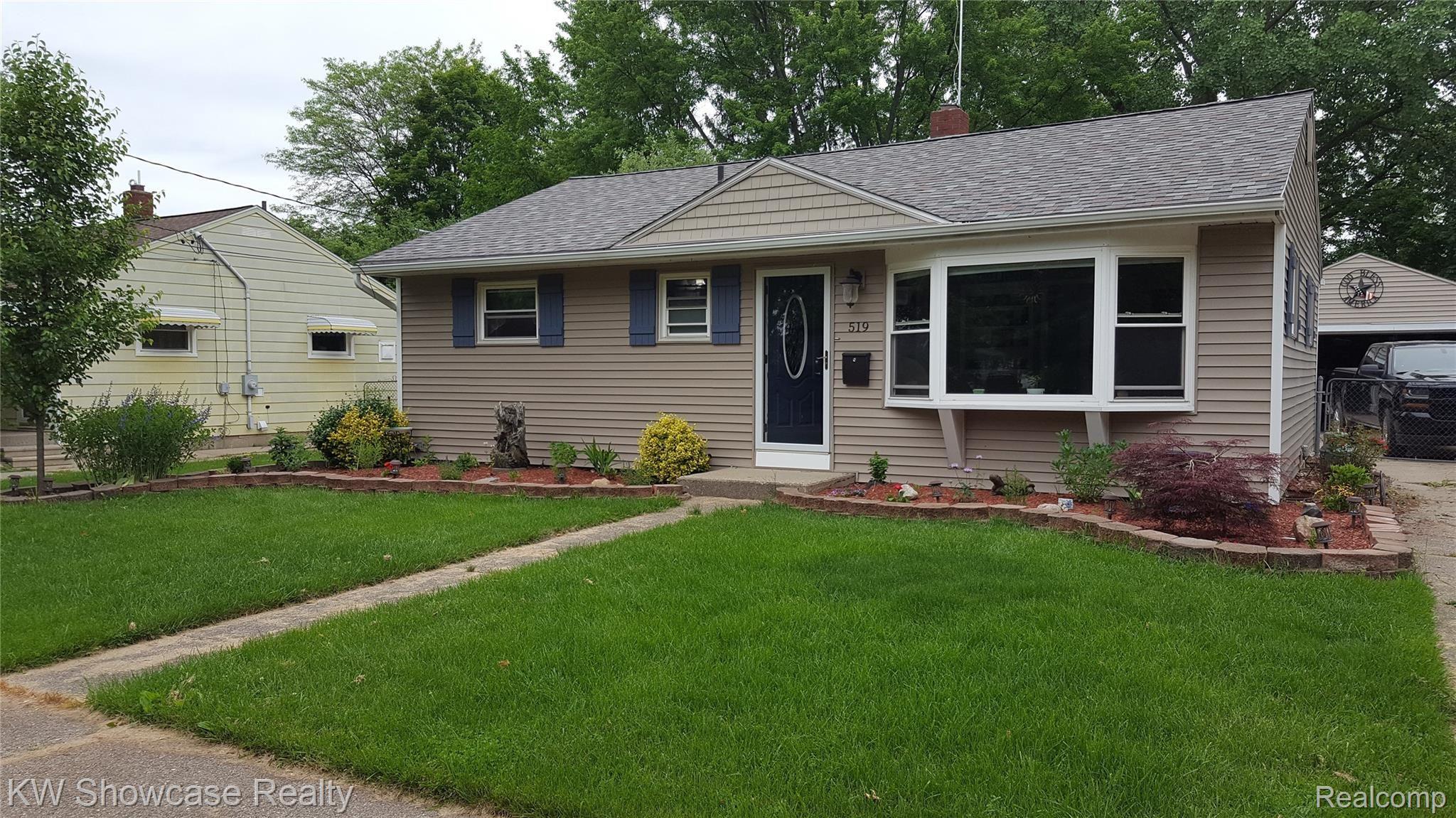 519 Byron Road Howell, MI 48843 - Photo 34 of 38 house3.jpg