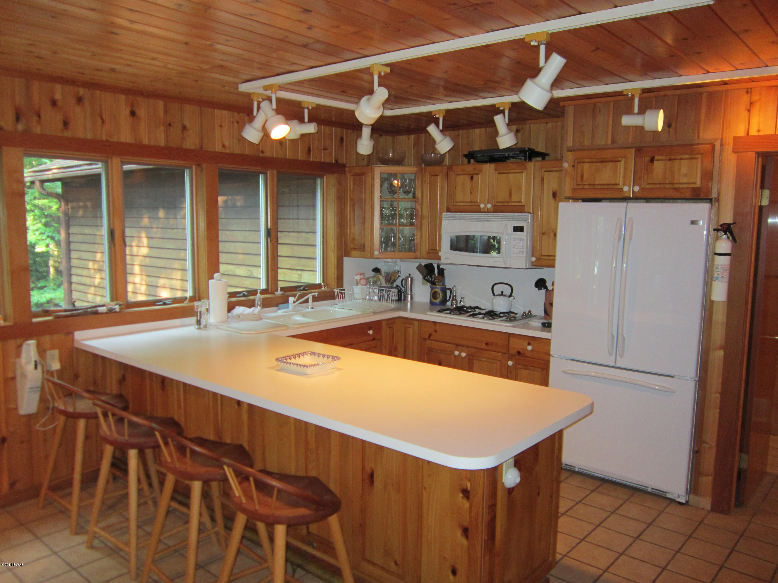 135 West Lk Road Greentown, PA 18426 - Photo 40 of 63