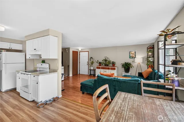 $635,000 | 11217 North Skagit Street, Burlington, WA 98233